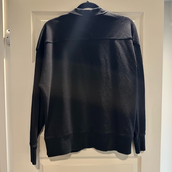 Vuori Sedona Weekender Crew Black Sweatshirt - Picture 10 of 10